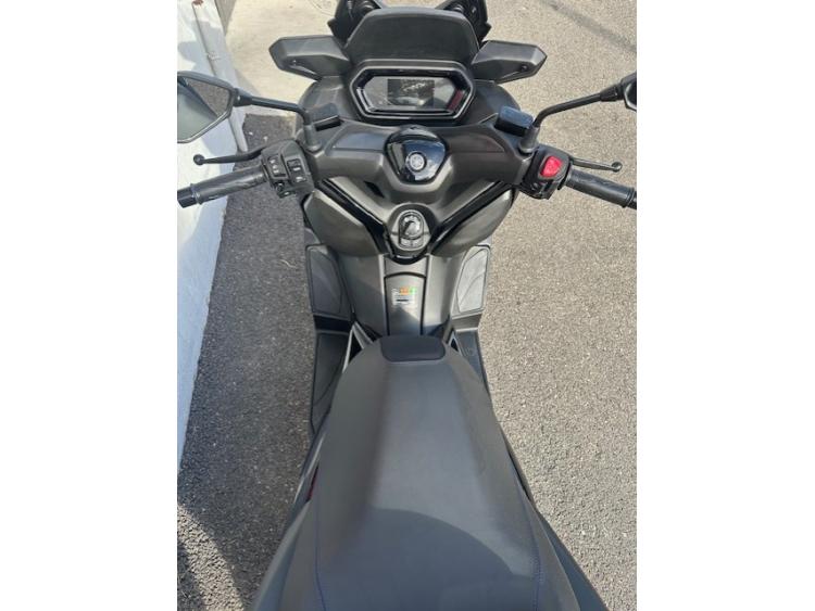 YAMAHA XMAX 125