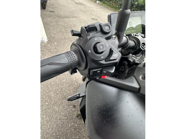 YAMAHA MT-09 Y-AMT