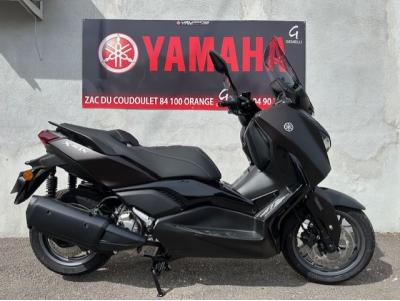 YAMAHA XMAX 300 Tech Max
