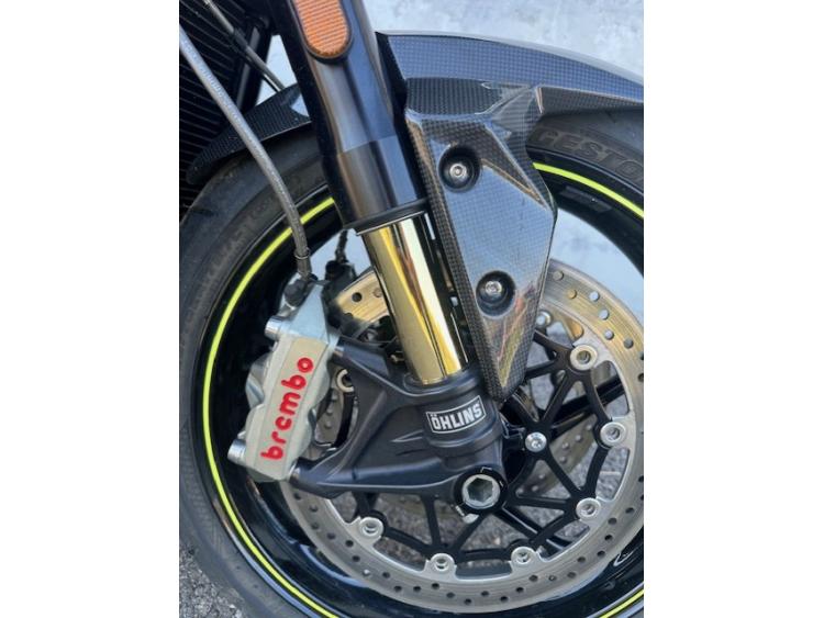 TRIUMPH SPEED TRIPLE 1050 RS
