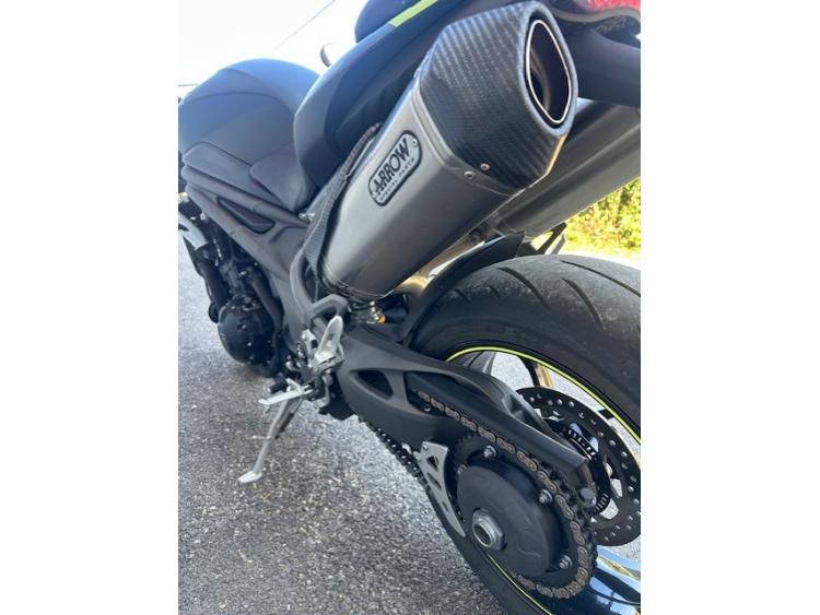 TRIUMPH SPEED TRIPLE 1050 RS