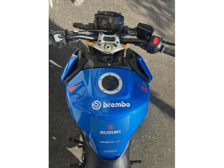 SUZUKI GSX-S 1000