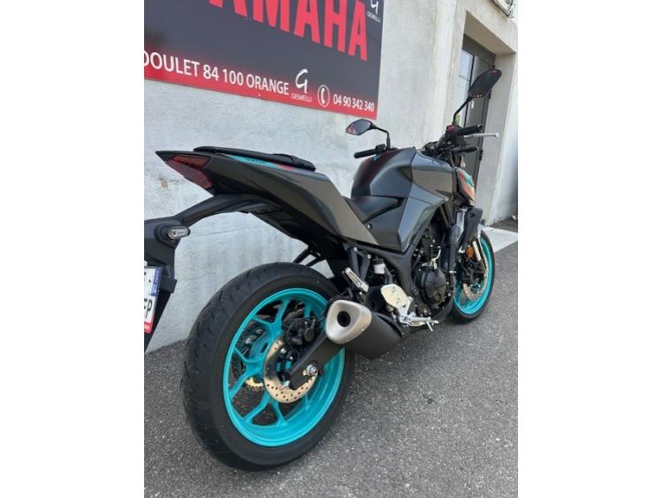 YAMAHA MT-03