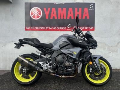 YAMAHA MT-10