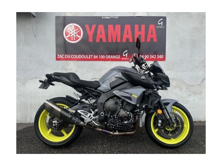 YAMAHA MT-10