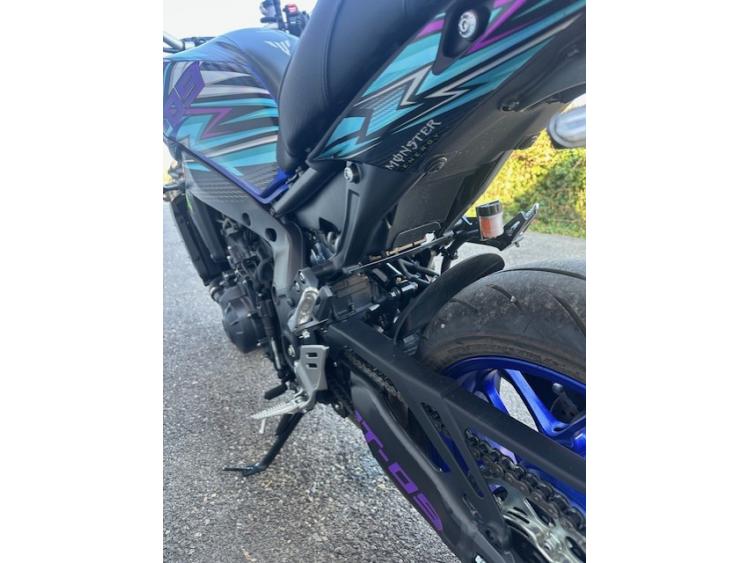 YAMAHA MT-09