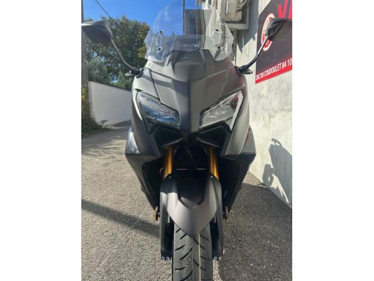 YAMAHA XP T-MAX 560 TECH MAX 2025
