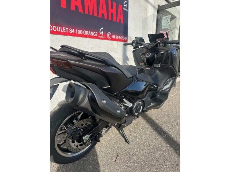 YAMAHA XP T-MAX 560 TECH MAX 2025