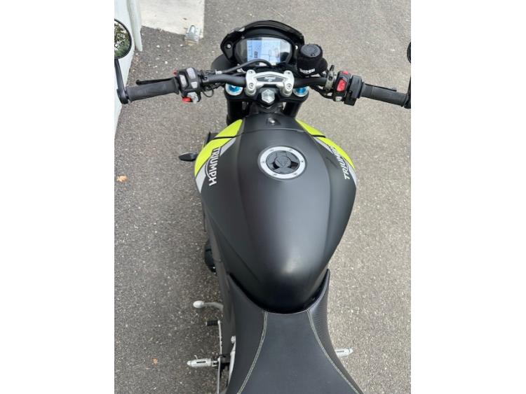 TRIUMPH SPEED TRIPLE 1050 RS
